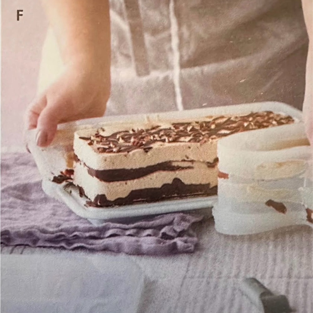 Pampered Chef Ice Cream Cake Pan
